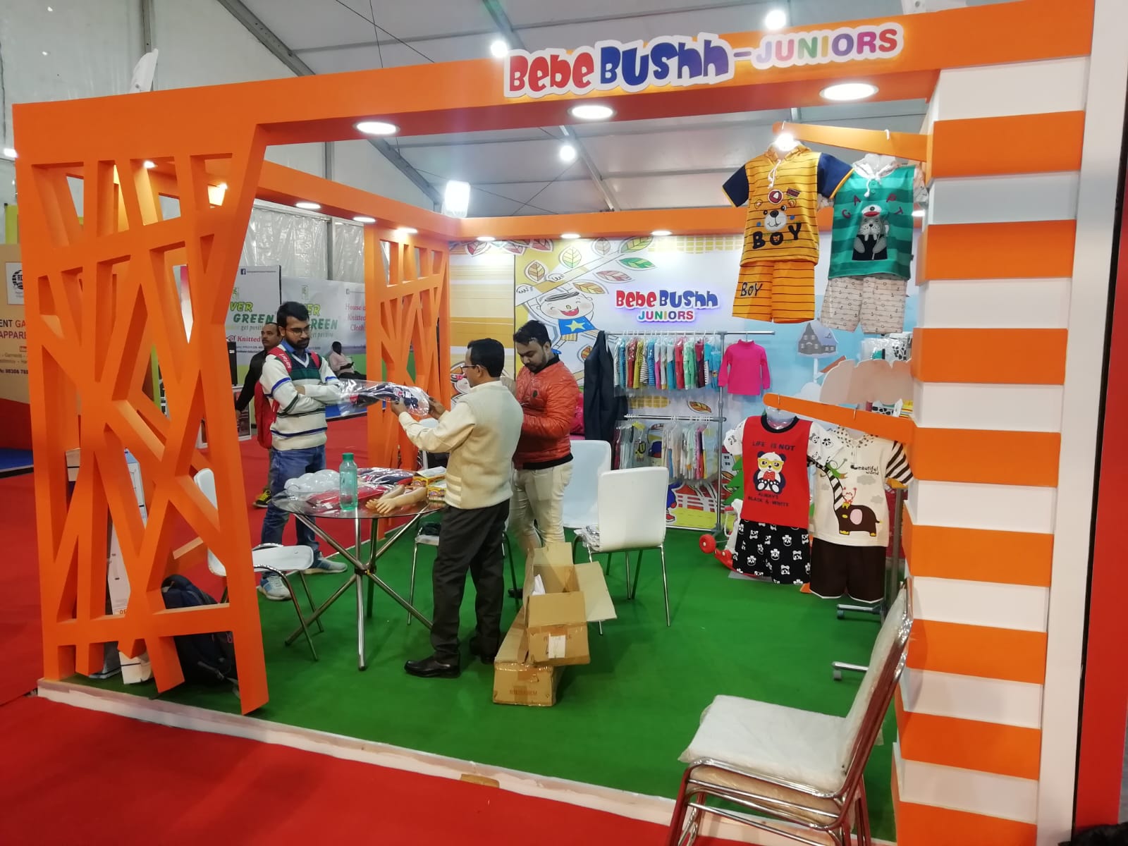 BebeBush trade show booth